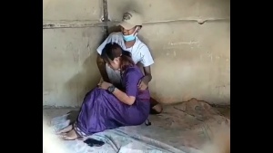 ရည်းစားလေးကို ရှယ်ကြွေး