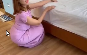 ဟိုတယ်ဝန်ထမ်းမလေးကို အမုန်းလိုးတဲ့ ဘဲကြီး