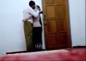 အိမ်က အိမ်ဖော်ကို ခေါ်လိုးတာတဲ့